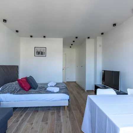 Large For 4 People Near Port Daire *