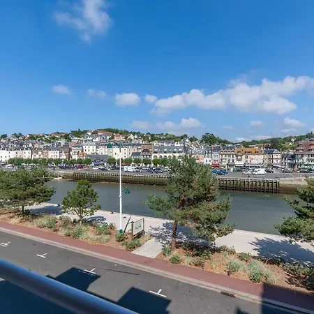 Large For 4 People Near Port Daire *