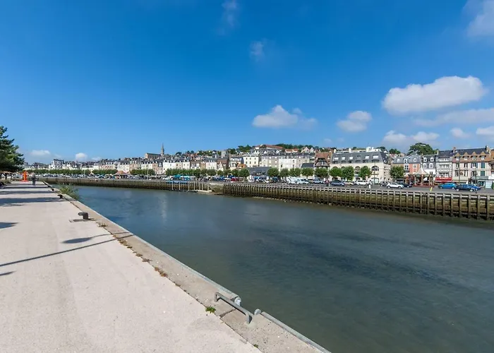 Large For 4 People Near Port